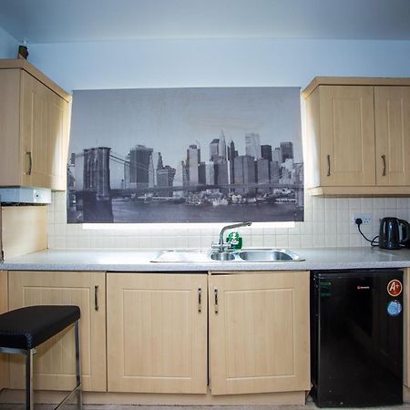 לונדון Modern 2 Bedroom Apartment מראה חיצוני תמונה